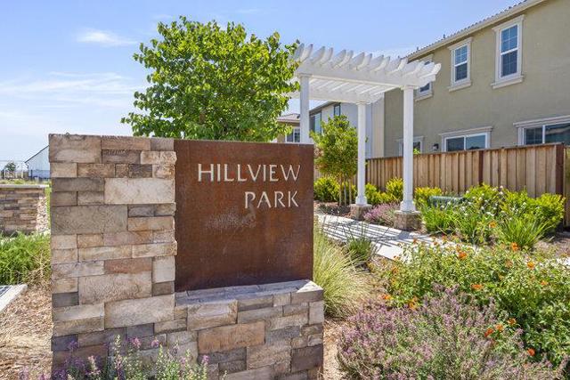 7221 Diamond Avenue, Tracy CA: https://media.crmls.org/mediaz/a7b65b7e-21a0-4eb6-a6fb-a413ffefb1a1.jpg