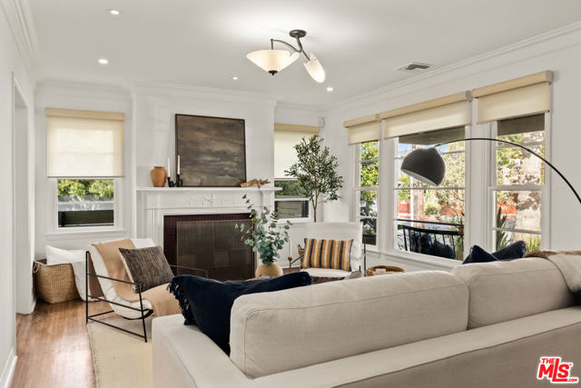 1741 Pier Avenue, Santa Monica CA: https://media.crmls.org/mediaz/a7b6ee21-ce31-41d4-88d2-b3b41aa117b2.jpg