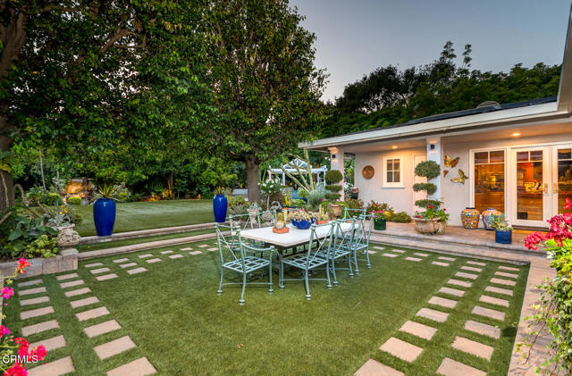Detail Gallery Image 17 of 42 For 4409 Encinas Dr, La Canada Flintridge,  CA 91011 - 5 Beds | 4 Baths