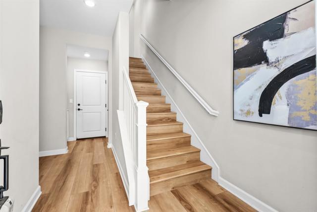 Detail Gallery Image 7 of 72 For 1856 Focus Dr, Chula Vista,  CA 91915 - 4 Beds | 3/1 Baths