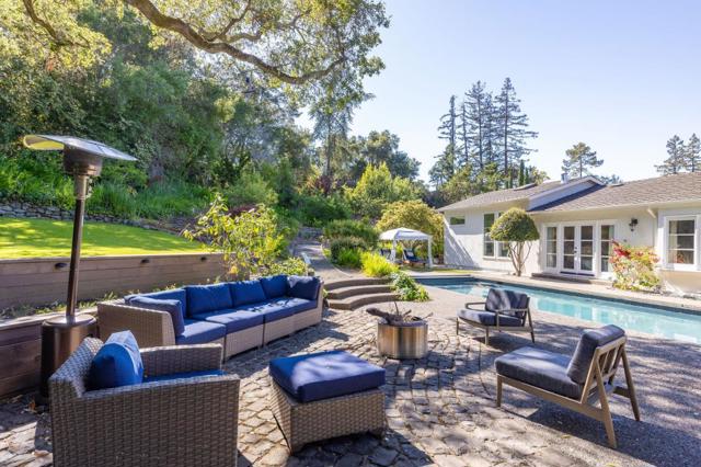 401 Hillsborough Boulevard, Hillsborough CA: https://media.crmls.org/mediaz/a7b8e79f-633c-4984-b893-dded1b931393.jpg