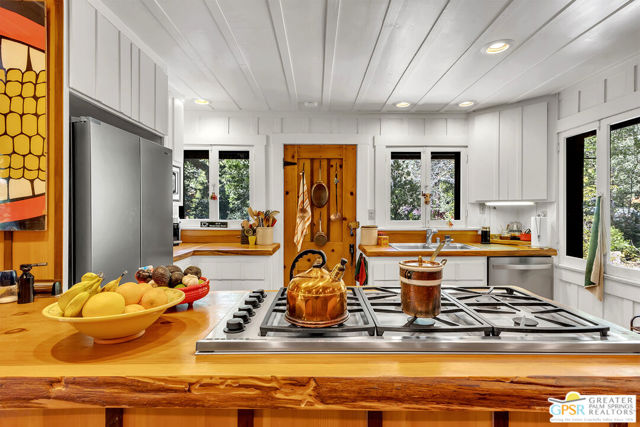 Image 27 of 70 For 25100 Indian Rock Road