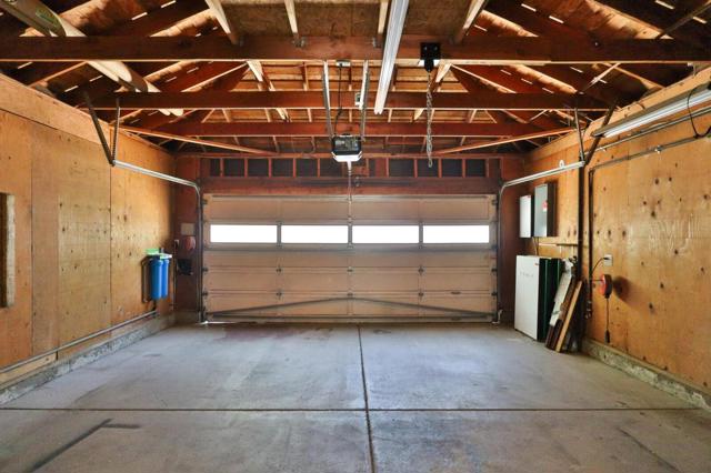 970 W 6th Street, Gilroy CA: https://media.crmls.org/mediaz/a7b9be5d-ef0c-4fb0-b218-fd7d072d1435.jpg