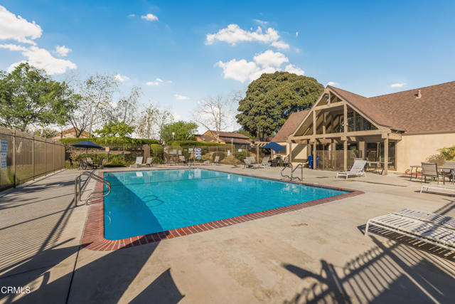 Detail Gallery Image 23 of 27 For 1610 Parrot Ct, Ventura,  CA 93003 - 3 Beds | 2/1 Baths