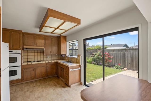 41 Bronson Street, Watsonville CA: https://media.crmls.org/mediaz/a7ba8f3e-4522-49ce-a7e9-596f60123e7e.jpg