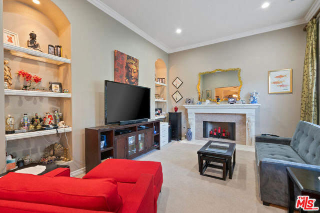 633 Noble Road, Simi Valley CA: https://media.crmls.org/mediaz/a7bd8446-d656-41fe-b086-6a64c1f7d6e5.jpg