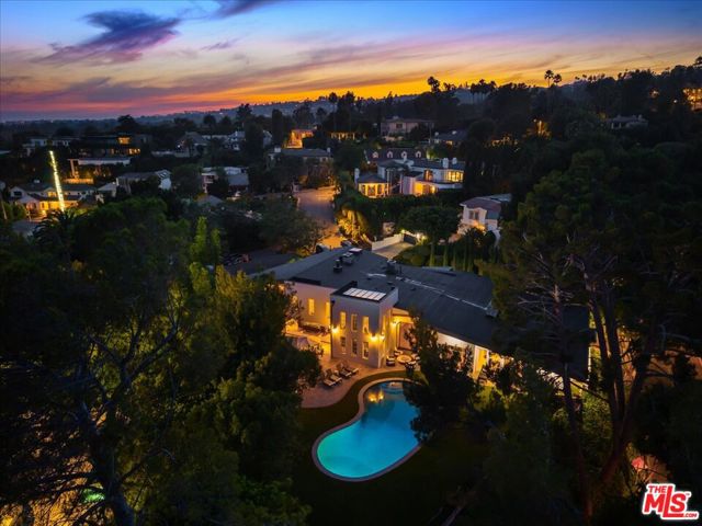 1100 Pine Drive, Beverly Hills CA: https://media.crmls.org/mediaz/a7be2ad1-f425-4f7b-aacf-6676b47279b8.jpg