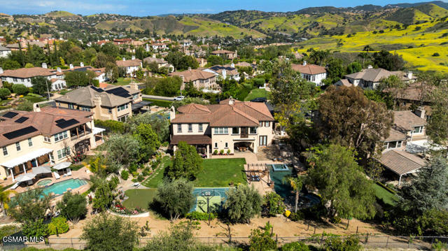 5715 Calais Court, Calabasas CA: https://media.crmls.org/mediaz/a7be6049-00bf-4538-8acd-f0f337816de3.jpg