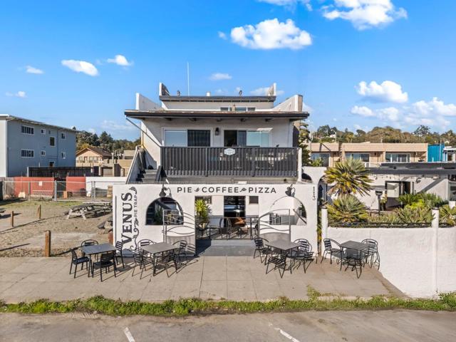 118 Marina Avenue, Aptos CA: https://media.crmls.org/mediaz/a7be7626-fb78-4845-bd60-ffd9f299b187.jpg