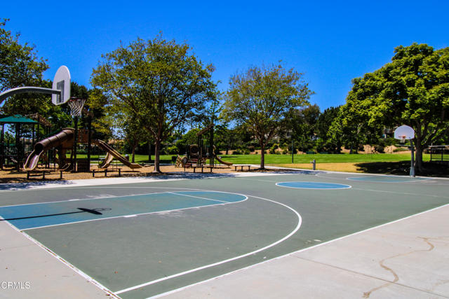 904 Calle Higuera, Camarillo CA: https://media.crmls.org/mediaz/a7c0d990-db23-4c00-9e59-12a129632979.jpg