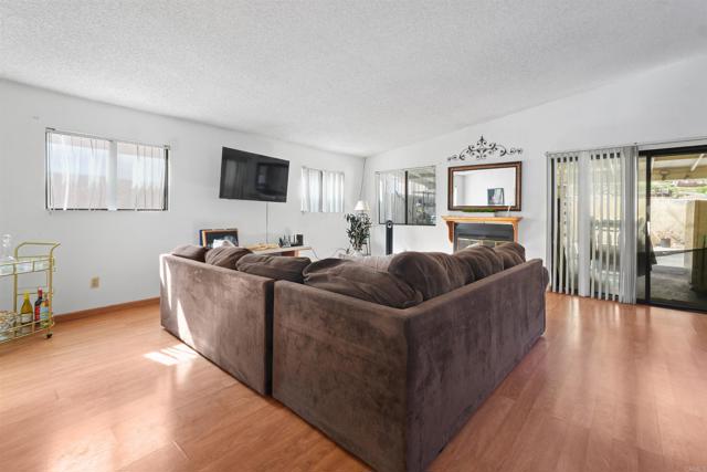 Detail Gallery Image 3 of 33 For 5088 Elkhart St, San Diego,  CA 92105 - 3 Beds | 2 Baths