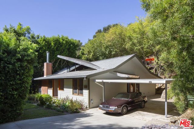 Drew Fenton | 10335 Oletha Lane Los Angeles CA | MLS: 7455546 Drew Fenton | 10335 Oletha Lane Los Angeles CA | MLS: 7455546