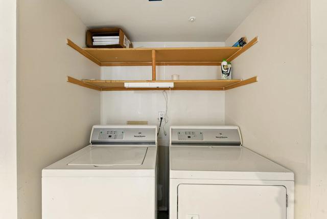 1023 Rudder Lane, Foster City CA: https://media.crmls.org/mediaz/a7c23d23-854b-4289-977e-e75cd7edbe62.jpg