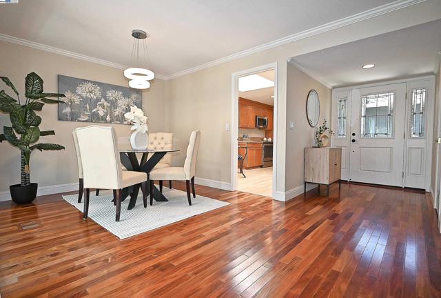 1976 Saint George Rd, Danville CA: https://media.crmls.org/mediaz/a7c3eeff-f80f-4366-9be6-34559699df27.jpg