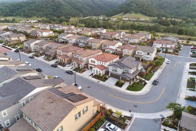 7081 Kirigin Way, Gilroy CA: https://media.crmls.org/mediaz/a7c4c96e-7de3-4c9b-97f0-c4deaa697fbf.jpg