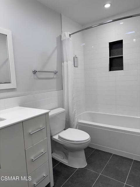 1373 Ramona Drive, Newbury Park CA: https://media.crmls.org/mediaz/a7c51d8a-40b6-426d-9158-ecd67dd65863.jpg