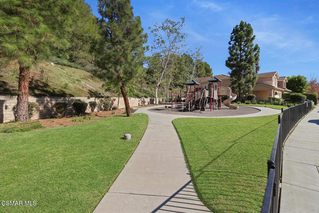 3030 Hollycrest Avenue, Thousand Oaks CA: https://media.crmls.org/mediaz/a7c52857-c9e6-4f36-a9f6-6e19a61af7e3.jpg