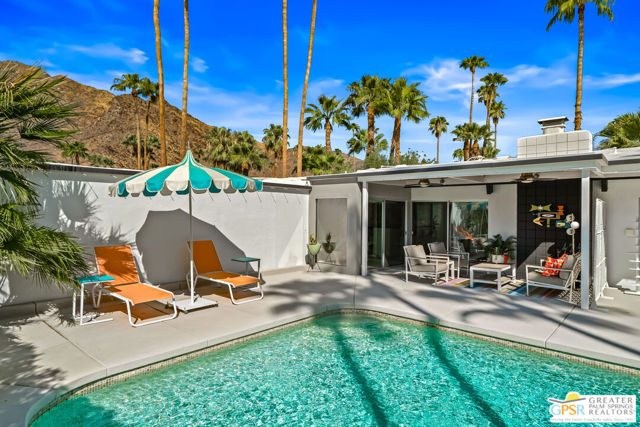 844 N Topaz Circle, Palm Springs, CA 92262