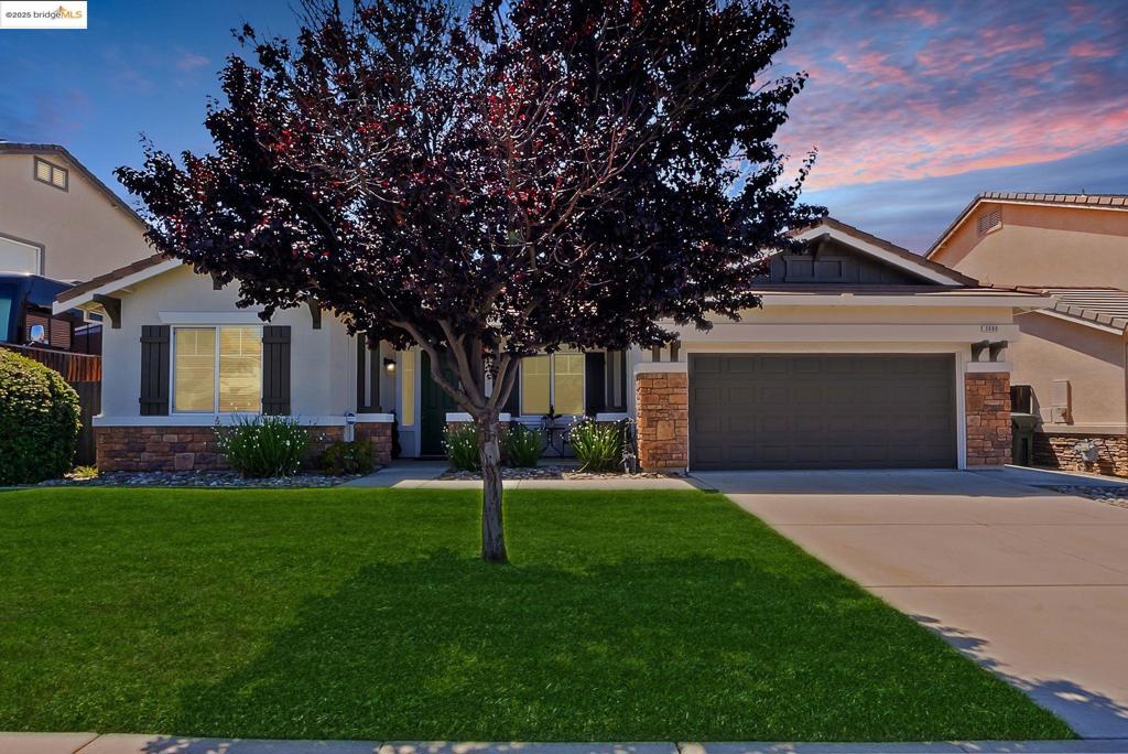 3680 Mallard Ct