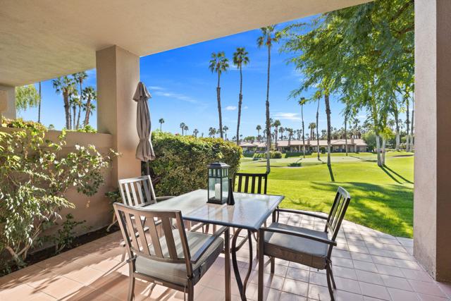 76431 Violet Circle, Palm Desert CA: https://media.crmls.org/mediaz/a7c62ad2-bce3-491d-a2e7-7ae0eca4c028.jpg