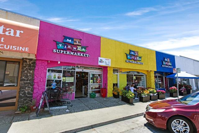 114 24th Avenue, San Mateo CA: https://media.crmls.org/mediaz/a7c64d44-2c53-498f-8b02-f640e6b88c6f.jpg