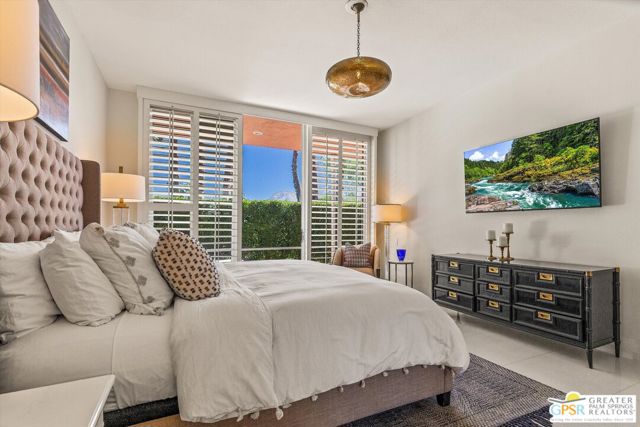 47392 Jadida Avenue, Palm Desert CA: https://media.crmls.org/mediaz/a7c682ab-108f-4938-8a02-4899d23c218b.jpg