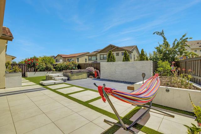 1246 S Wilshire Avenue, Mountain House CA: https://media.crmls.org/mediaz/a7c6c166-2099-49ff-a621-ed69a08591a8.jpg