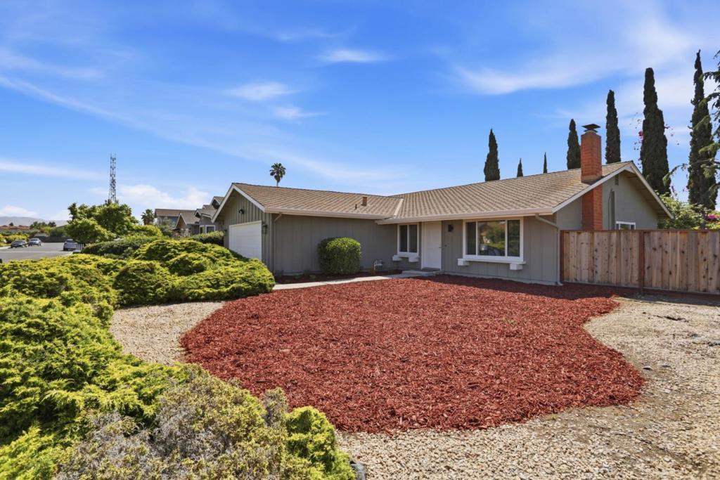 2368 Sawyer Court