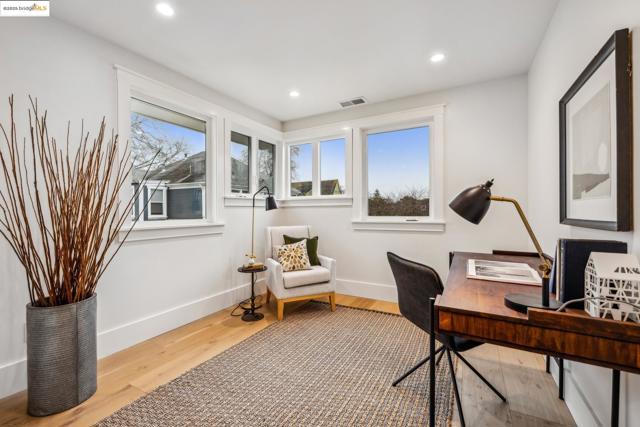 2312 Eighth St, Berkeley CA: https://media.crmls.org/mediaz/a7c78f4c-de85-4cc1-bc8d-bf977b40d191.jpg