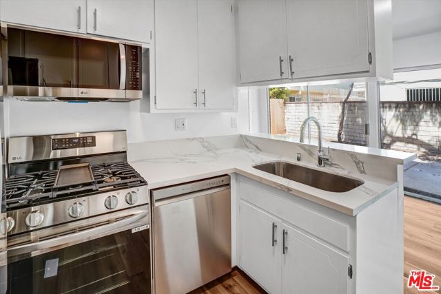 3670 Greenfield Avenue, Los Angeles CA: https://media.crmls.org/mediaz/a7c793a0-e949-43a3-8b1d-01b099904ef1.jpg
