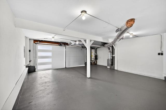 1124 Mason Drive, Pacifica CA: https://media.crmls.org/mediaz/a7c7ac74-e68c-44d4-9453-069e1bd6c591.jpg