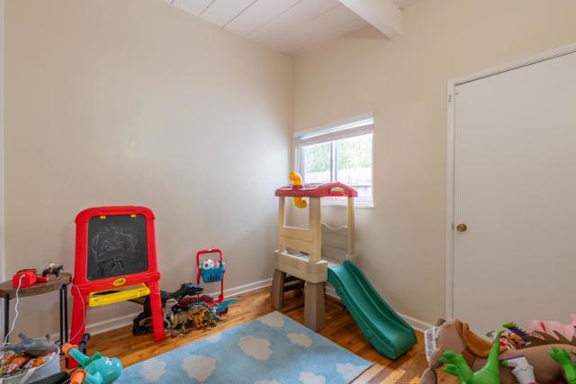 815 Taylor Street, Monterey CA: https://media.crmls.org/mediaz/a7c81659-01c4-4344-9335-0705b9bfbb74.jpg