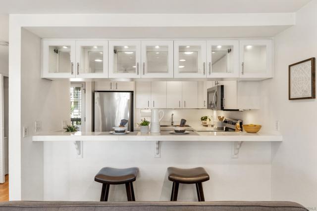 3961 Hortensia St, San Diego CA: https://media.crmls.org/mediaz/a7c872ec-bcfc-486c-9631-c9e0185c1545.jpg