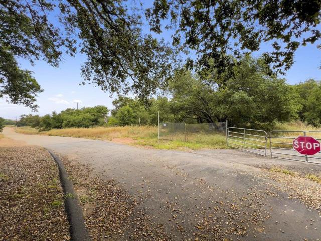Image 11 of 30 For 38225 Magee Rd