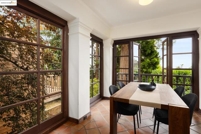2583 Buena Vista Way, Berkeley CA: https://media.crmls.org/mediaz/a7ca9225-adf8-4c96-8e21-e0a011fc4503.jpg