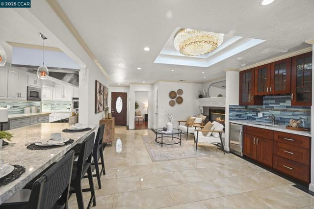 3698 De Rosa Ct, Concord CA: https://media.crmls.org/mediaz/a7cb57ad-56e5-48ea-b6f3-331689f68fbe.jpg