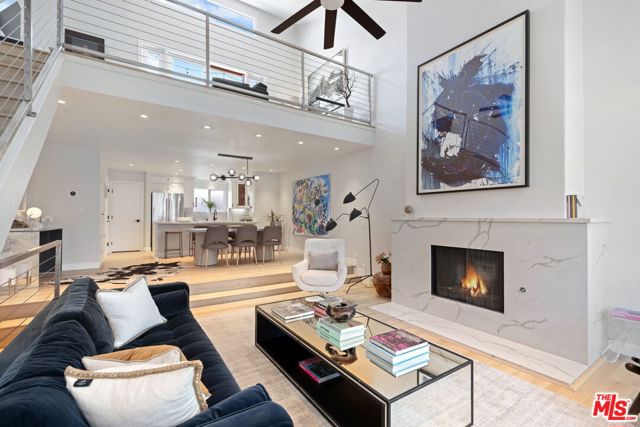 2108 Neilson Way, Santa Monica CA: https://media.crmls.org/mediaz/a7cc414f-f148-477e-a227-b33caac2d939.jpg