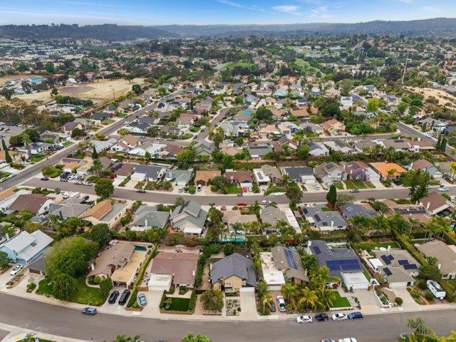 1554 Traveld Way, Encinitas CA: https://media.crmls.org/mediaz/a7ce570d-62fb-44df-a172-67694a66f4c7.jpg