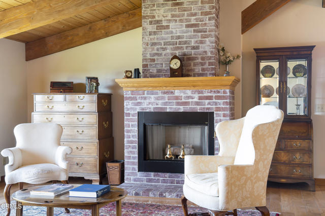 Upstairs Bedroom Sitting Area