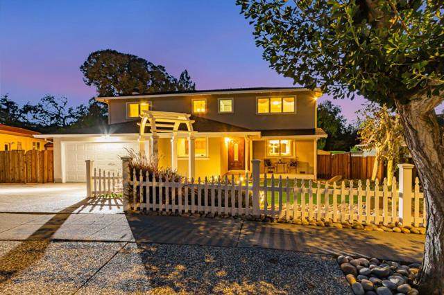 1697 Hyde Drive, Los Gatos CA: https://media.crmls.org/mediaz/a7ceca72-8d6f-4010-a375-5989eb98f140.jpg