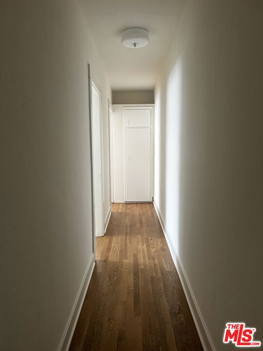 543 S Chicago Street, Los Angeles CA: https://media.crmls.org/mediaz/a7cf72b0-b6c6-4508-baa4-f529e8c9fb3b.jpg