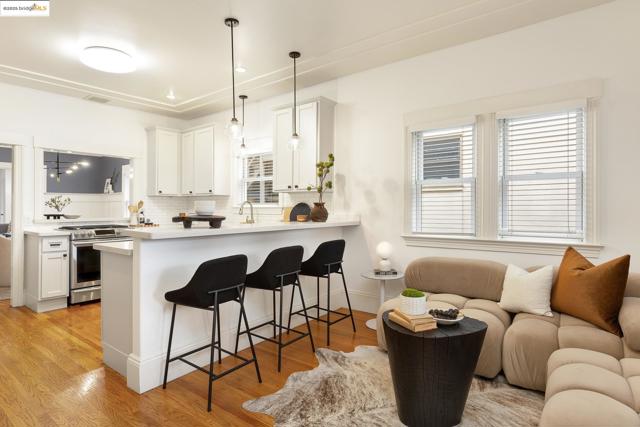 479 41st St, Oakland CA: https://media.crmls.org/mediaz/a7cfddbe-5056-4d36-bbff-491720450f47.jpg