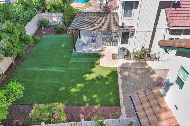 847 Dana Cir, Livermore CA: https://media.crmls.org/mediaz/a7d0ee7a-36ad-4b3f-99a0-f616ab788e54.jpg