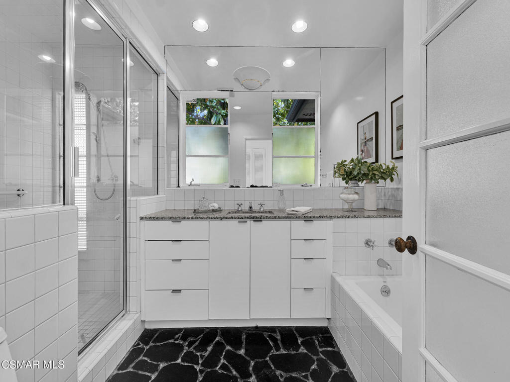 13606 Oak Canyon AvenueSherman Oaks img 14