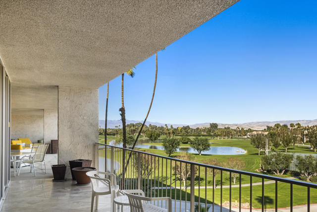 899 Island Drive #402, Rancho Mirage, CA 92270