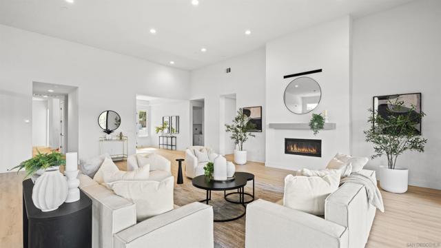 16925 Old Coach Rd, Poway CA: https://media.crmls.org/mediaz/a7d1ecde-bc32-4aa2-899d-72f6340d847a.jpg