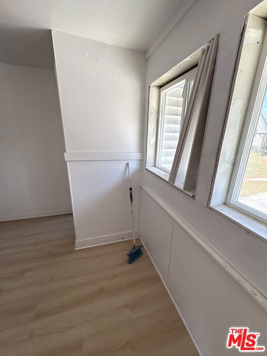 2320 W 25th Street, Los Angeles CA: https://media.crmls.org/mediaz/a7d3242f-0dee-418a-934a-08f226798794.jpg
