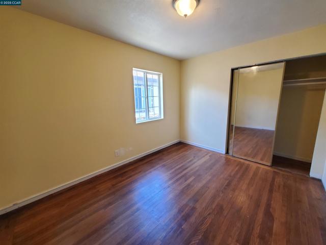 766 38Th St, Richmond CA: https://media.crmls.org/mediaz/a7d35ea6-ba0d-40f6-95f6-9650a754d3e9.jpg