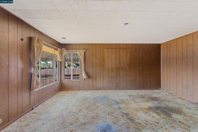 1406 Monterey St, Richmond CA: https://media.crmls.org/mediaz/a7d37694-a932-4725-8160-0f0d9f25e6d8.jpg