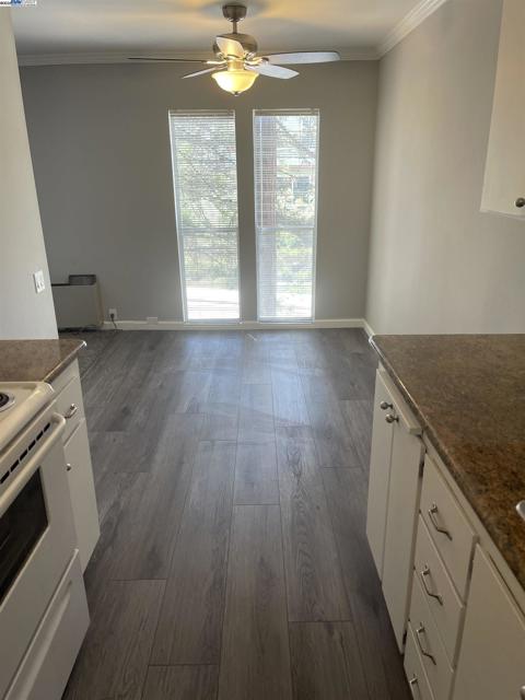 185 Sierra Dr, Walnut Creek CA: https://media.crmls.org/mediaz/a7d3a02d-9715-41e7-8a9d-be32642e9dd5.jpg